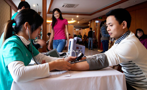 Thông tuyến khám chữa bệnh BHYT: Bệnh viện lo giữ… bệnh nhân