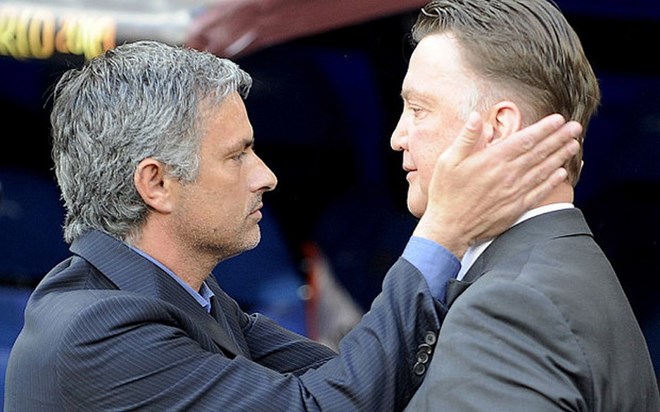 Louis van Gaal nói gì về thông tin Jose Mourinho dẫn dắt M.U?