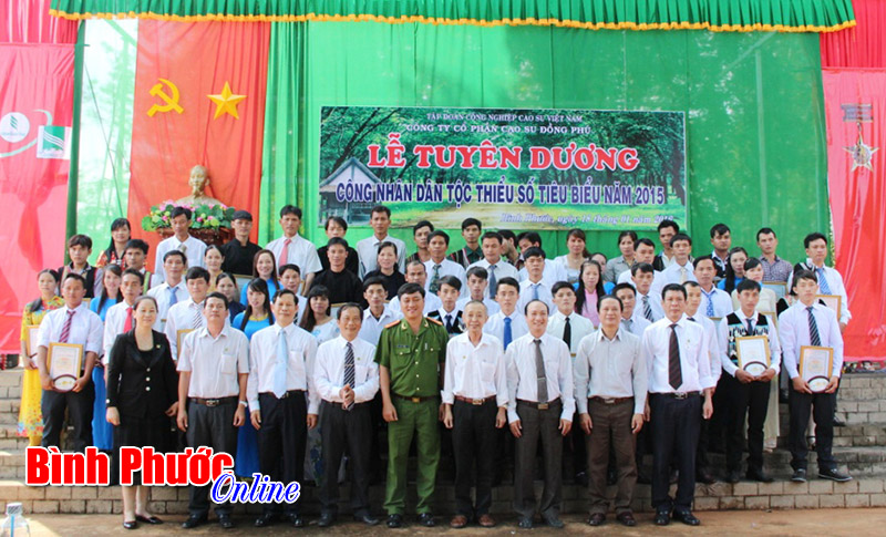 Mùa xuân của những công nhân DTTS