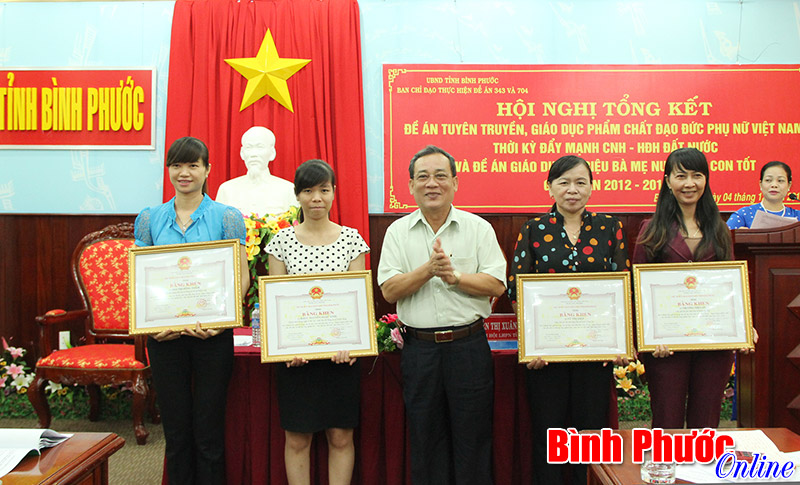 Phẩm chất của phụ nữ Việt Nam thời đại mới