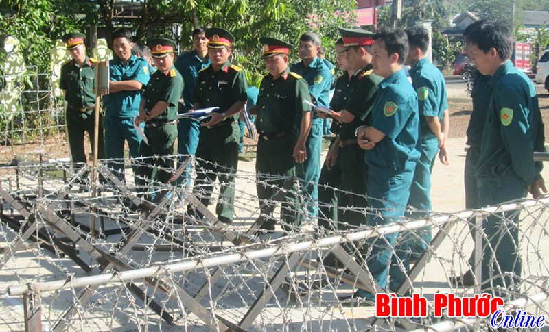 Ph&uacute; Riềng: Thi vật chất, m&ocirc; h&igrave;nh học cụ v&agrave; s&aacute;ng kiến cải tiến kỹ thuật