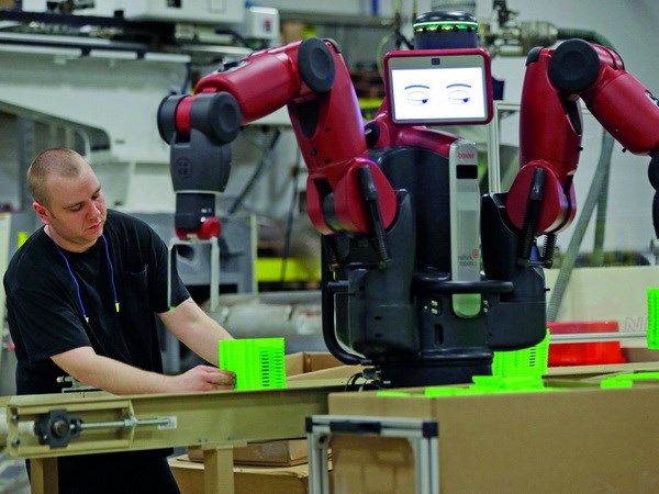 Robot hóa dẫn đến nguy cơ mất 5 triệu việc làm trong 5 năm tới