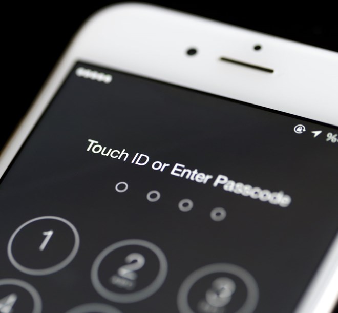 FBI mở khóa thành công iPhone, kết thúc cuộc chiến với Apple