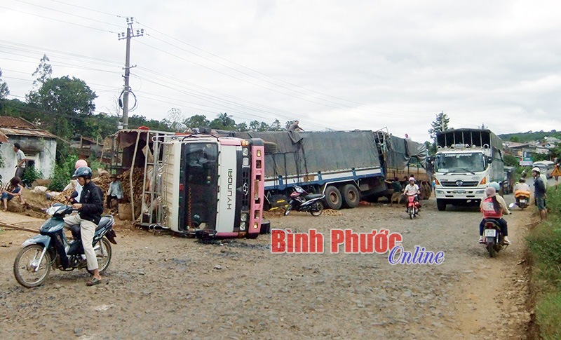Tăng cường c&aacute;c biện ph&aacute;p ngăn ngừa TNGT do &ocirc; t&ocirc; tải g&acirc;y ra