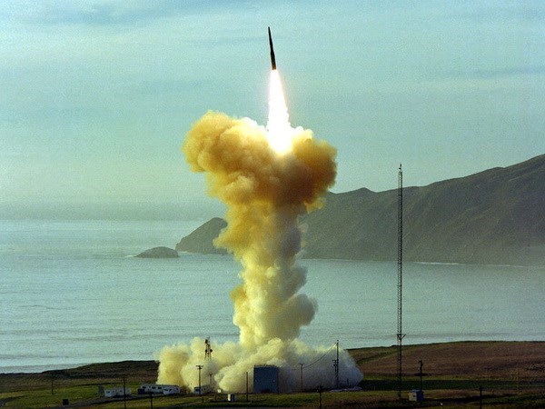 Mỹ thử tên lửa giữa lúc quan hệ với Nga, Triều Tiên căng thẳng