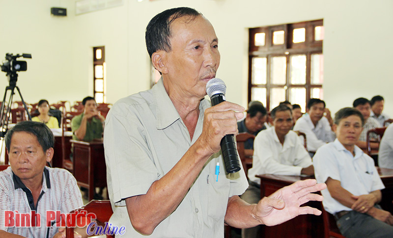 Đại biểu Quốc hội Nguyễn Văn Lợi tiếp x&uacute;c cử tri Lộc Ninh v&agrave; B&igrave;nh Long