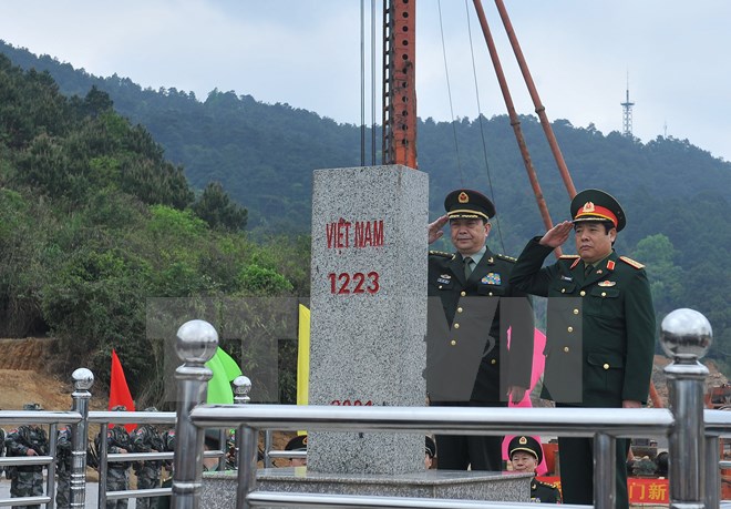 Kết th&uacute;c giao lưu hữu nghị Quốc ph&ograve;ng bi&ecirc;n giới Việt-Trung lần ba