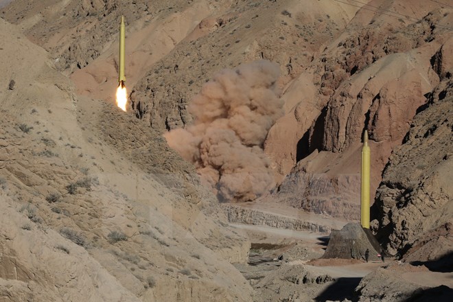 Iran tuyên bố dùng tên lửa để đáp trả những biện pháp của Mỹ