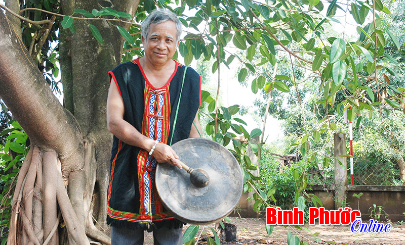 Văn hóa cồng chiêng qua lời kể của ông Điểu Sa Rem