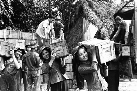 Phim tài liệu- Việt Nam - những năm tháng không quên
