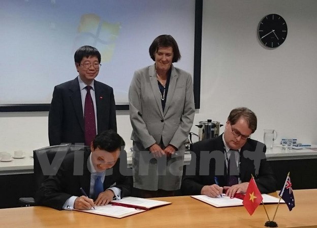 Việt Nam - Australia tăng cường hợp tác khoa học - công nghệ