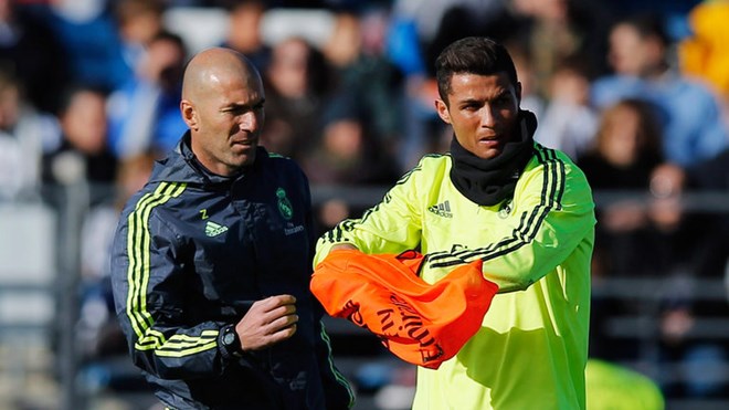 Huấn luyện viên Zidane khẳng định Ronaldo sẽ không rời Real