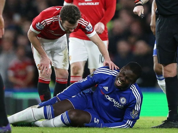 Chelsea nhận tin sốc sau trận "đại chiến" với Manchester United