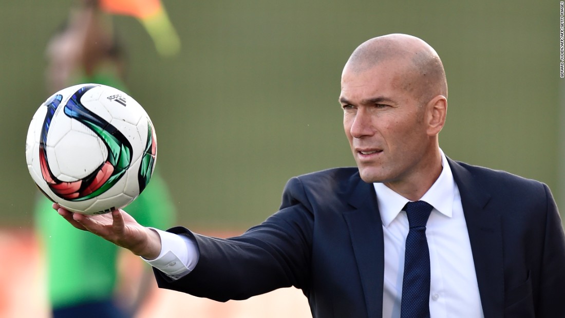 Zidane trở thành huyền thoại sau 6 tháng cầm quân