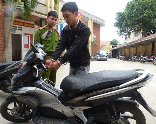 Trộm xe bị bắt tại trận