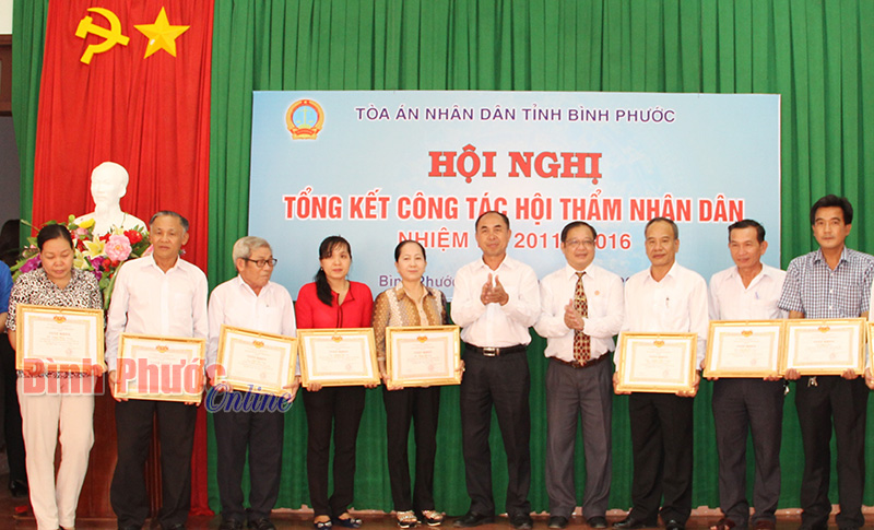 Nhiệm kỳ 2011-2016, Hội thẩm nh&acirc;n d&acirc;n hai cấp tham gia x&eacute;t xử 395 vụ &aacute;n