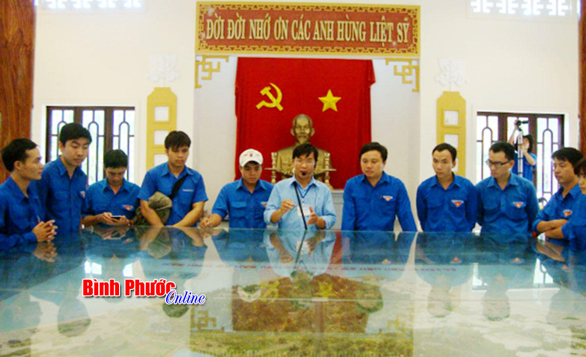 70 ĐVTN khối dân chính đảng về nguồn tại các di tích lịch sử ở Bà Rịa - Vũng Tàu
