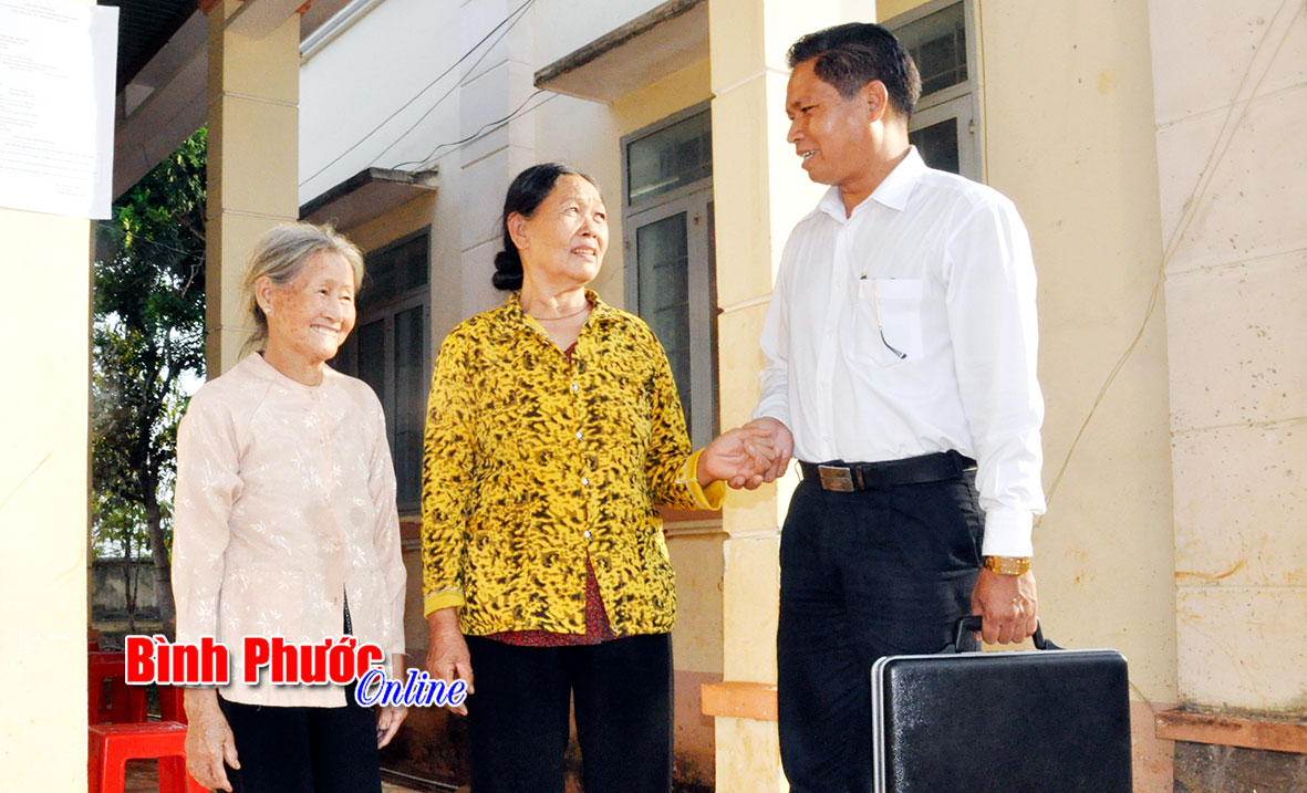 ƯCV Đại biểu HĐND tỉnh Điểu Điều: Lắng nghe, t&igrave;m giải ph&aacute;p th&aacute;o gỡ kh&oacute; khăn v&ugrave;ng DTTS