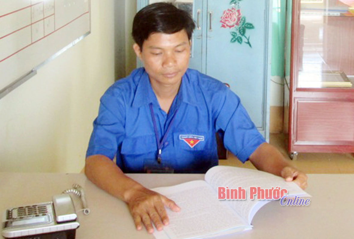 Cán bộ đoàn gương mẫu ở Trường THPT Thống Nhất