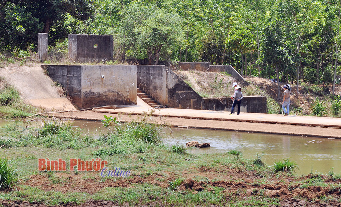 Bất cập ở hồ Bù Môn