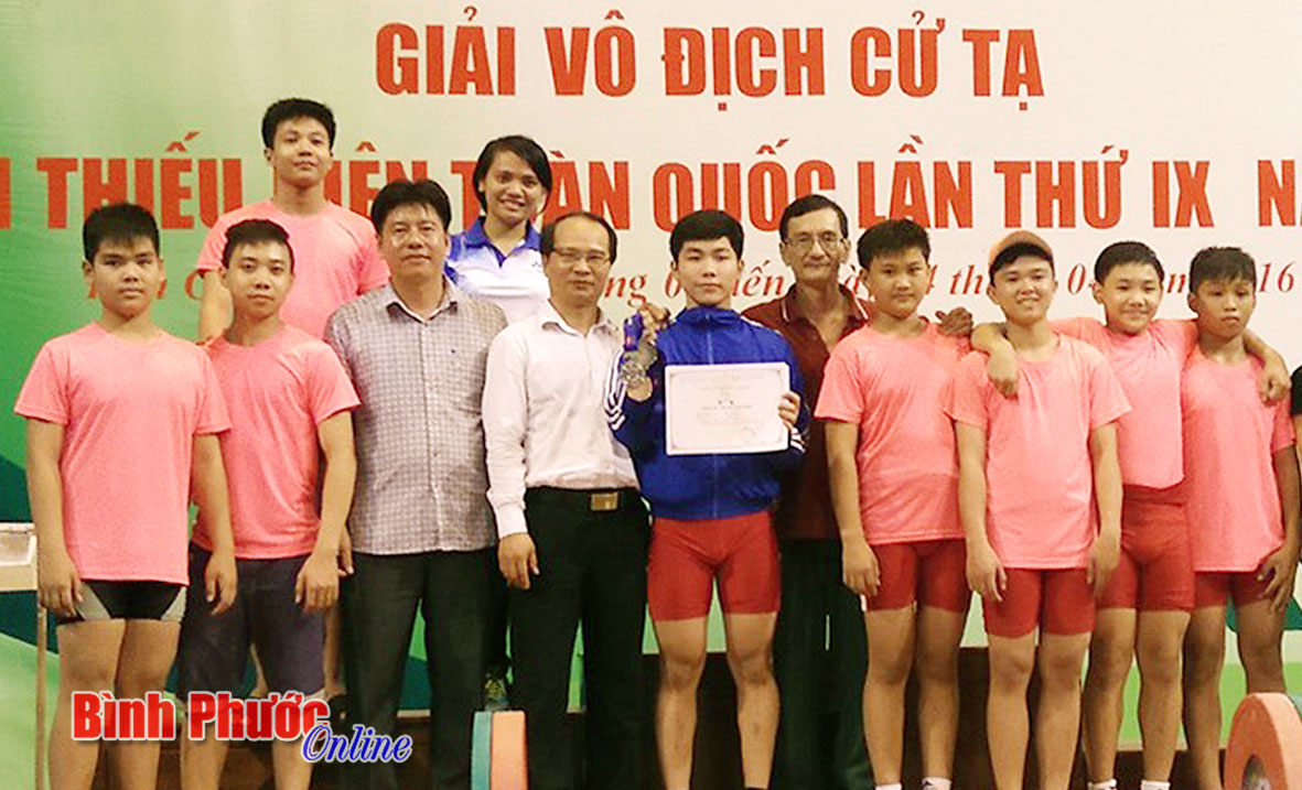 Lần đầu tham gia giải vô địch cử tạ toàn quốc: Bình Phước đoạt 2 HCB