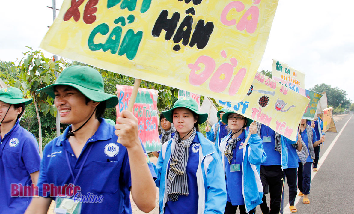 Tổ chức chiến dịch thanh niên tình nguyện hè năm 2016