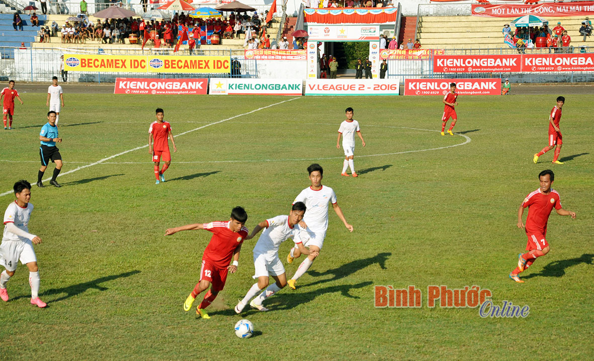 Bình Phước thất thủ 1-2 trên sân nhà