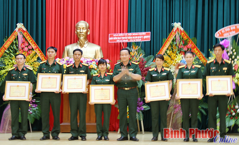 Gặp mặt 70 năm Ng&agrave;y truyền thống ng&agrave;nh qu&acirc;n y Binh đo&agrave;n 16