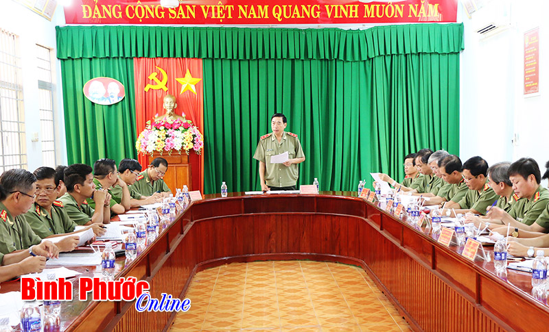 Bộ C&ocirc;ng an kiểm tra c&ocirc;ng t&aacute;c x&acirc;y dựng lực lượng tại C&ocirc;ng an tỉnh