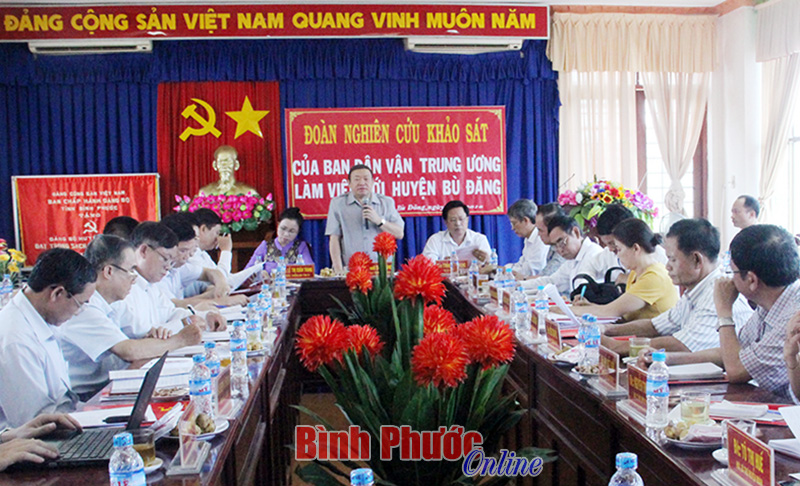 B&ugrave; Đăng đẩy mạnh d&acirc;n vận, chăm lo cho đồng b&agrave;o DTTS