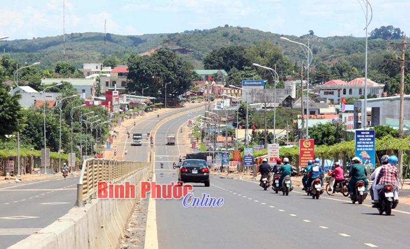 B&ugrave; Đăng tập trung x&oacute;a đ&oacute;i giảm ngh&egrave;o, thực hiện tốt ch&iacute;nh s&aacute;ch d&acirc;n tộc, t&ocirc;n gi&aacute;o