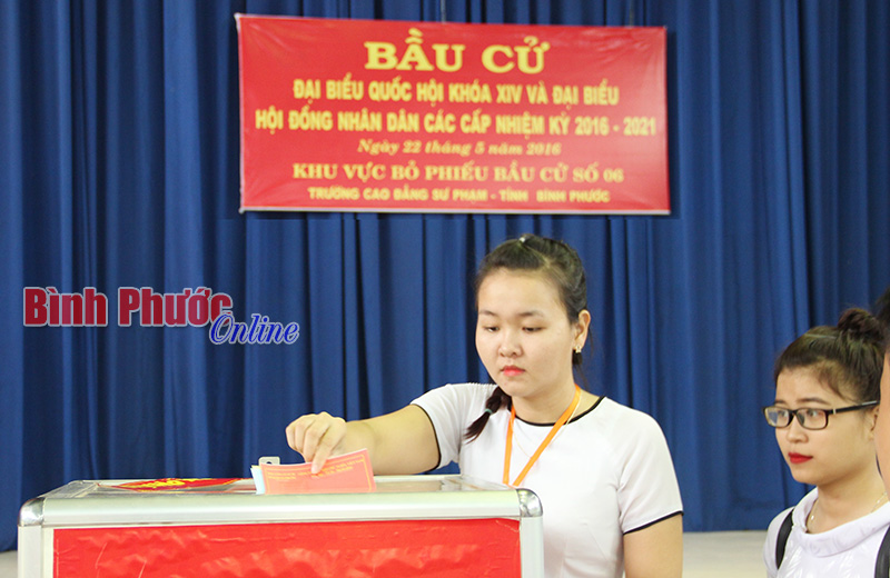 T&iacute;nh đến 13 giờ, cử tri B&igrave;nh Phước đi bầu đạt 81,10%