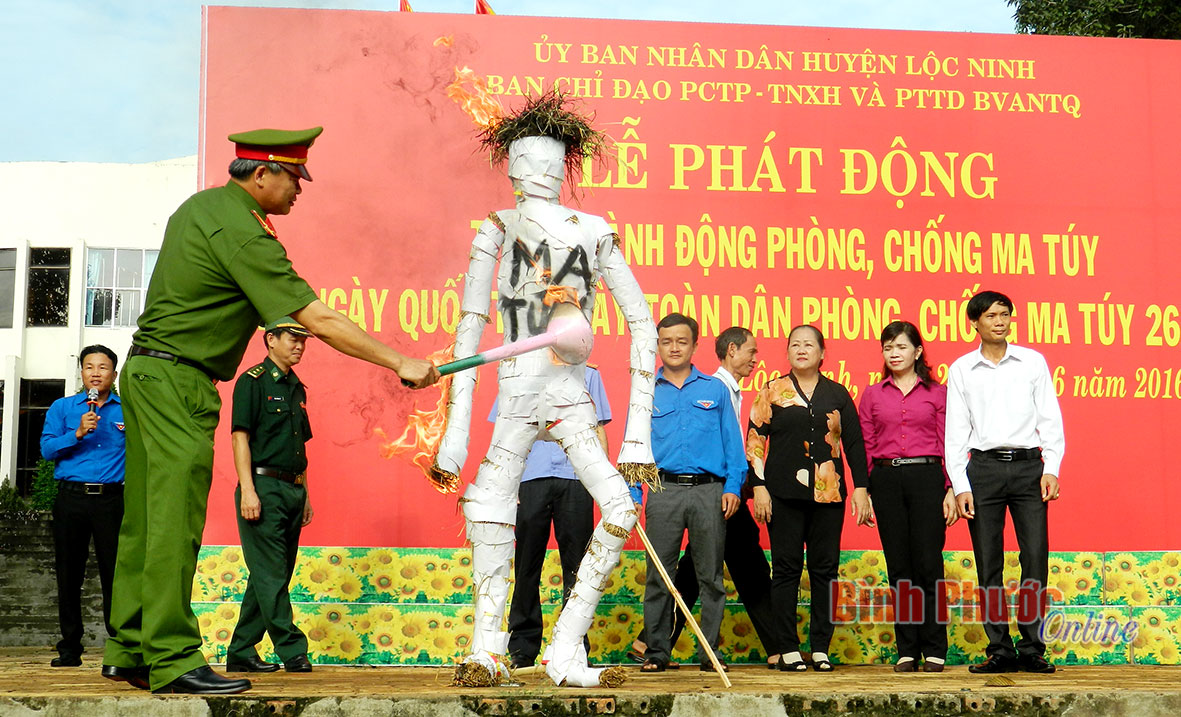 Lộc Ninh phát động Tháng hành động phòng, chống ma túy năm 2016