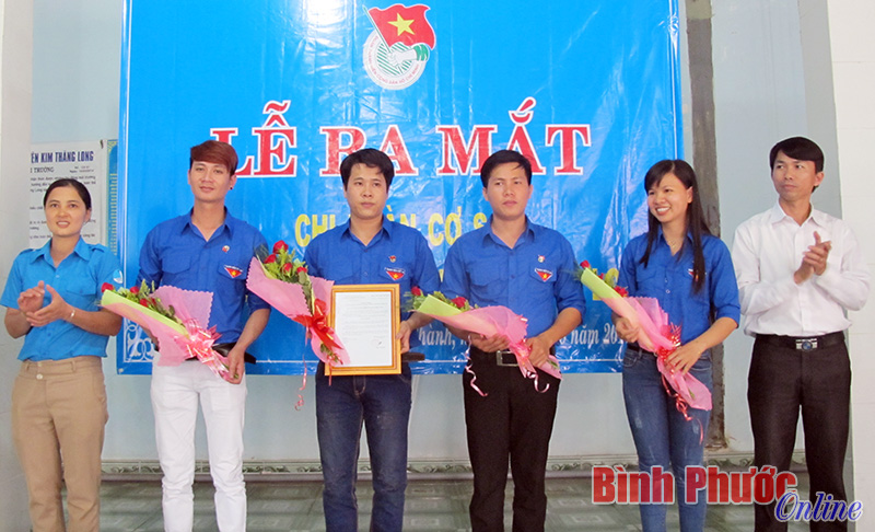 Ra mắt chi đoàn cơ sở Công ty TNHH luyện kim Thăng Long