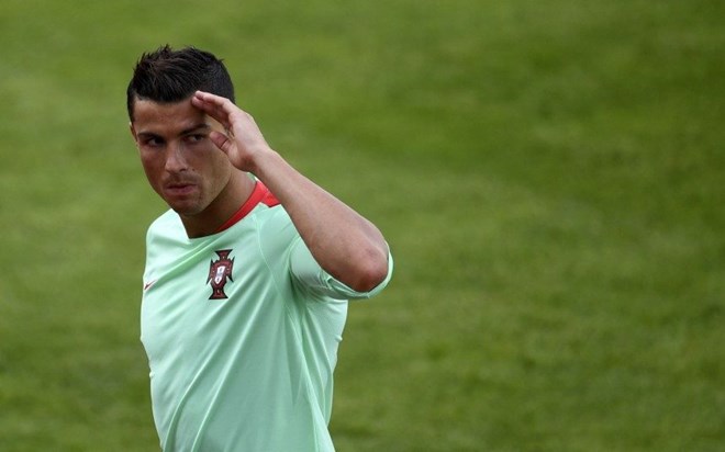 Một mình Ronaldo có thể giúp Bồ Đào Nha hạ gục Iceland?