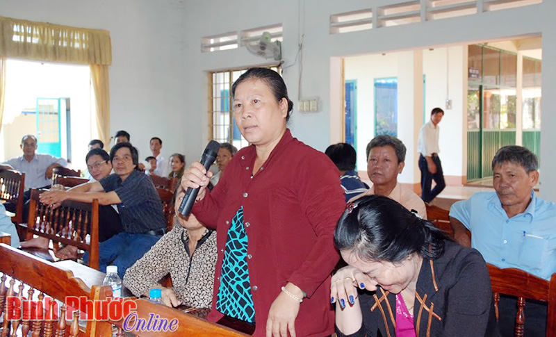 Gi&aacute;m đốc Sở C&ocirc;ng thương trả lời kiến nghị của cử tri