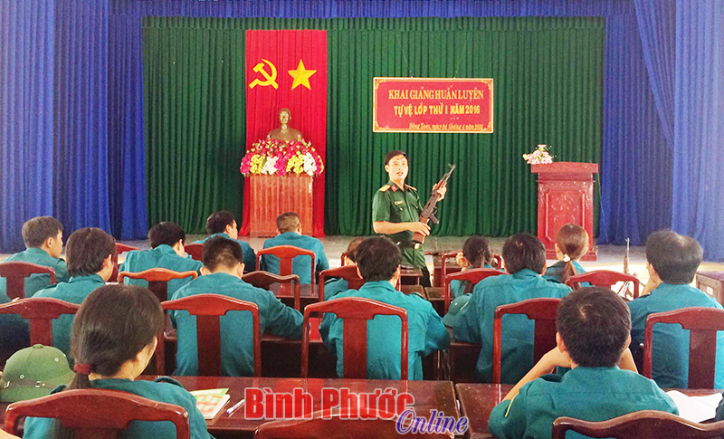 Đồng Xo&agrave;i huấn luyện d&acirc;n qu&acirc;n tự vệ đợt 1/2016