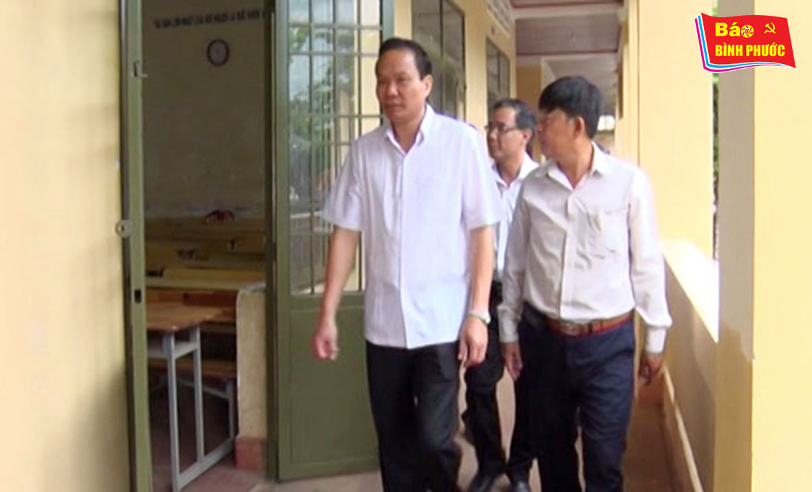 [Video] Phó Bí thư Tỉnh ủy Lê Văn Châu kiểm tra công tác chuẩn bị, phục vụ kỳ thi THPT quốc gia 