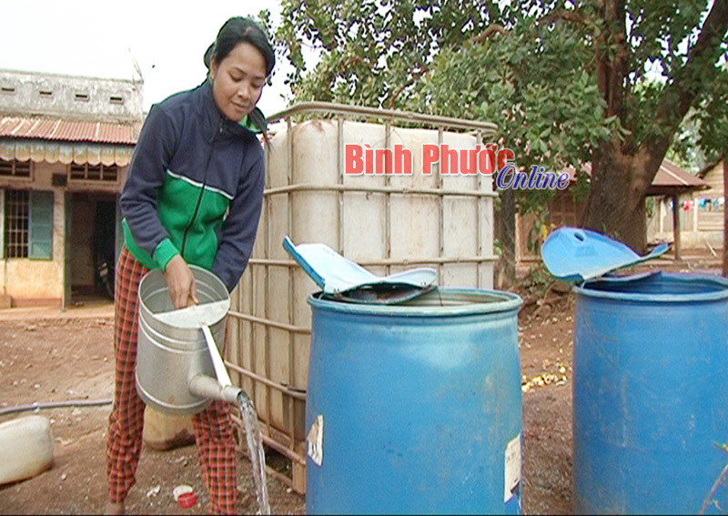 Đoàn Kinh tế - Quốc phòng 778 mang nước sạch đến người dân vùng hạn