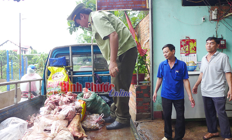 Đồng Xoài: Phát hiện kho đông lạnh chứa gần 800 kg sản phẩm động vật không có nguồn gốc xuất xứ
