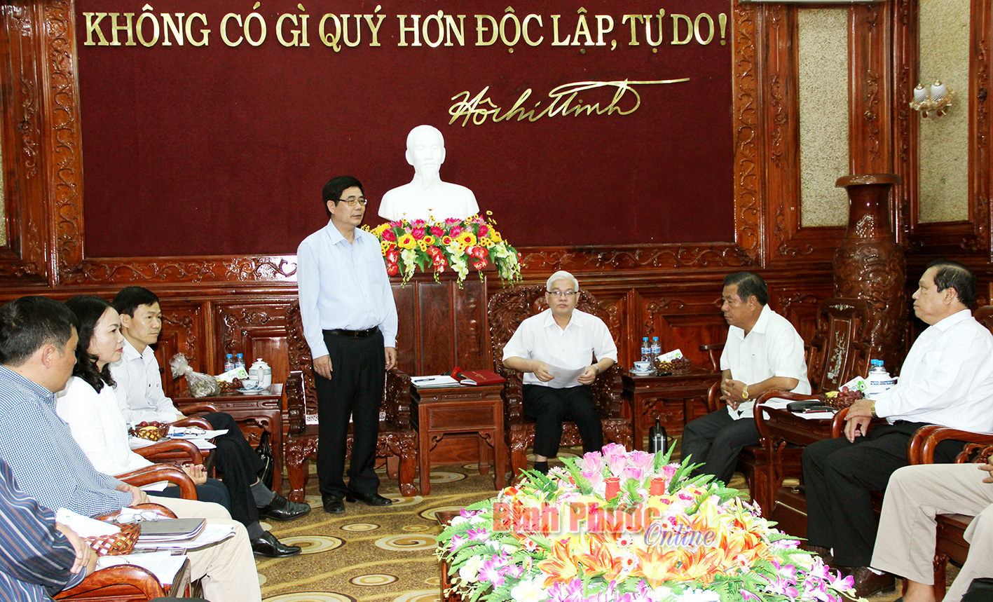 Bộ trưởng NN&PTNT Cao Đức Ph&aacute;t: Ph&ograve;ng chống hạn h&aacute;n phải c&oacute; phương &aacute;n l&acirc;u d&agrave;i