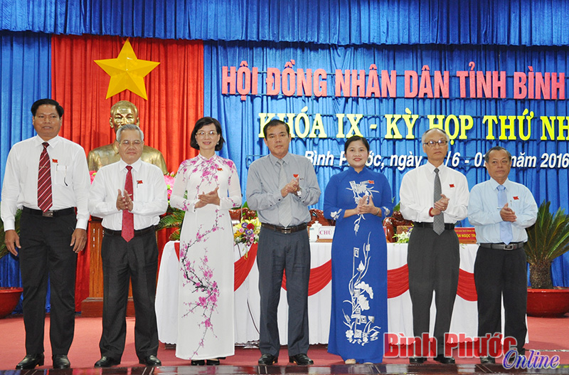 &Ocirc;ng Nguyễn Văn Trăm tiếp tục được bầu giữ chức Chủ tịch UBND tỉnh