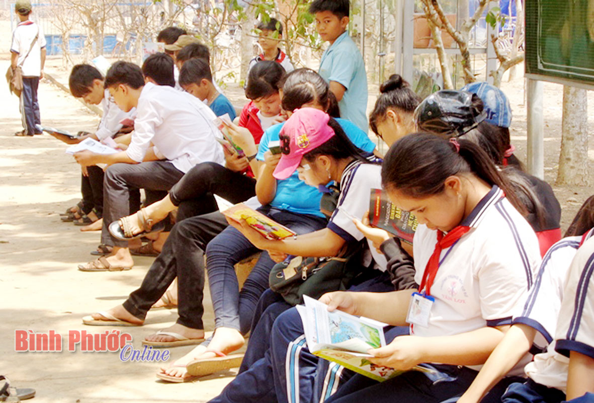 Đồng Phú: Thư viện trường học - điểm đến thú vị của học sinh
