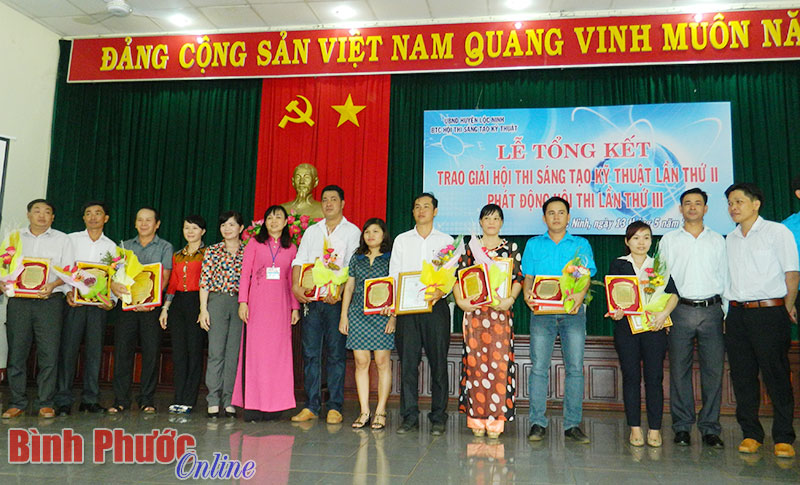 Lộc Ninh tổng kết cuộc thi Sáng tạo khoa học - kỹ thuật lần thứ II