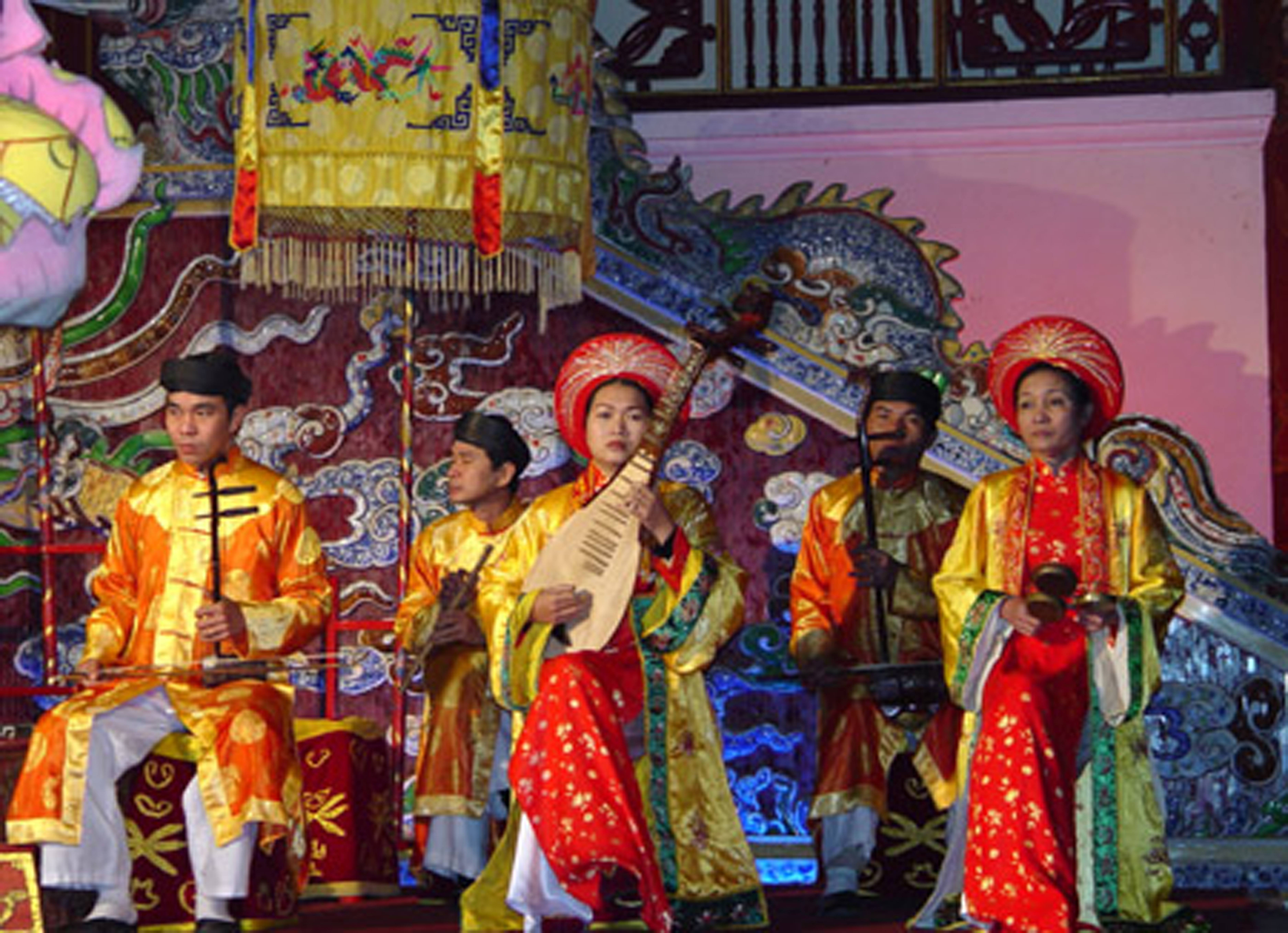 Festival Huế 2016 - &ldquo;Di sản văn h&oacute;a với hội nhập v&agrave; ph&aacute;t triển&rdquo;