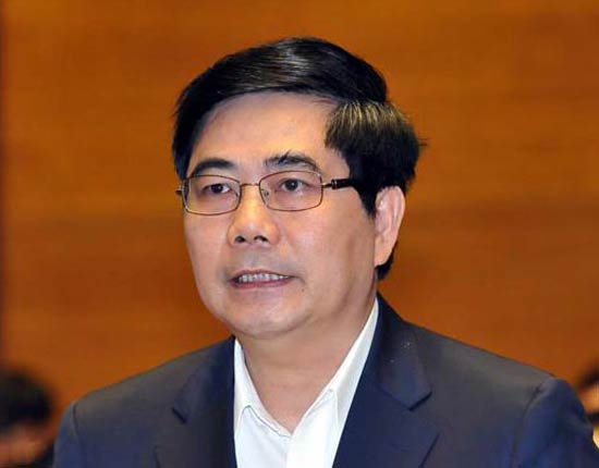 Bộ trưởng Cao Đức Ph&aacute;t xin lỗi v&igrave; n&oacute;i chưa r&otilde;