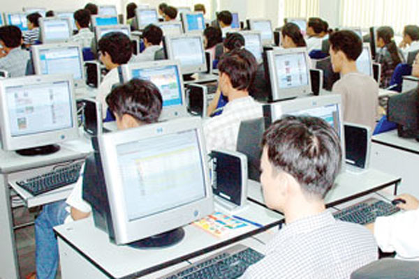 Cấm sinh viên đăng tải, chia sẻ bài viết, hình ảnh đồi trụy, xâm phạm an ninh quốc gia 