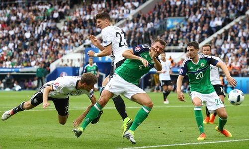 EURO 2016: Đức và Ba Lan thắng nhọc