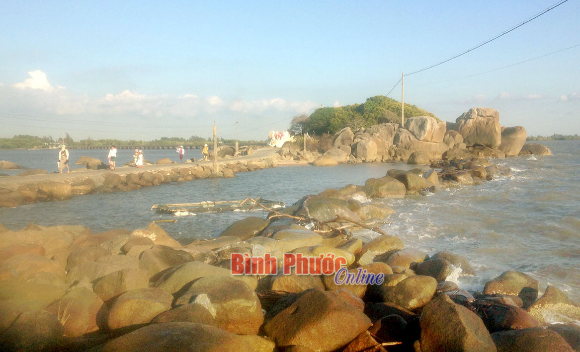 Hòn Đá Bạc - Khu di tích lịch sử quốc gia