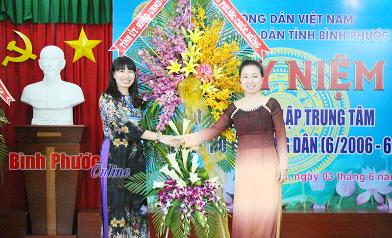 Trung t&acirc;m Dạy nghề v&agrave; Hỗ trợ N&ocirc;ng d&acirc;n tỉnh kỷ niệm 10 năm th&agrave;nh lập